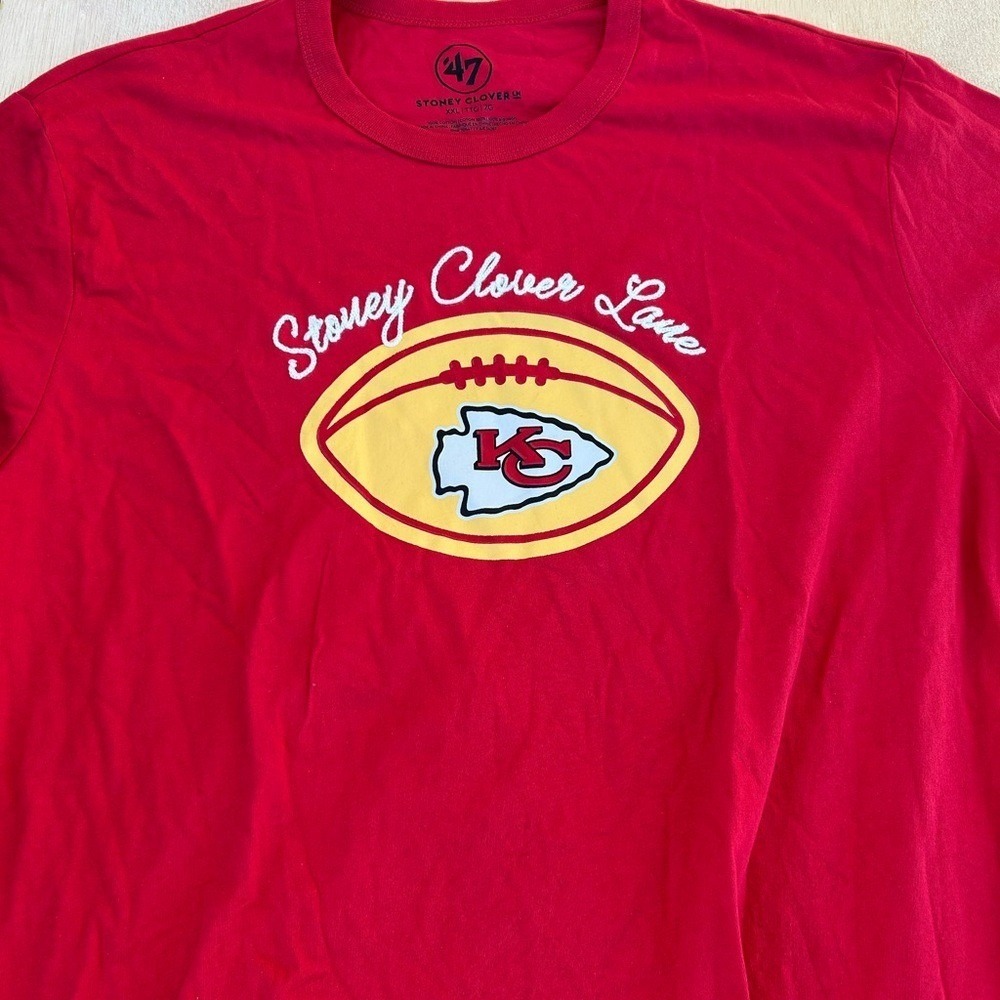 Stoney Clover Lane Kansas City Chiefs Football Graphic Tee XXL